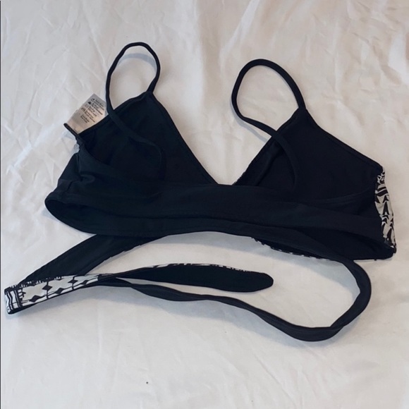 L*Space 2-Piece Bikini set - Picture 7 of 11